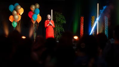 Am 1. September 2023 nahm Bundesministerin Susanne Raab (im Bild) an der 75 Jahre „KIWI“ Feier teil.