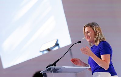 Am 6. September 2023 nahm Bundesministerin Susanne Raab (im Bild) an der „Lets Empower DACH“ Veranstaltung von LEA - Let’s Empower Austria teil.
