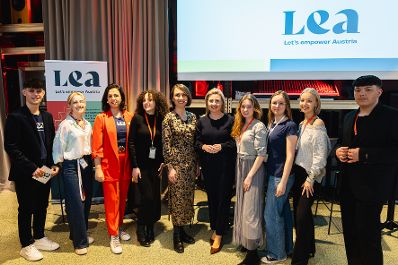 Am 07. März 2024 nahm Bundesministerin Susanne Raab (m.) an einer Podiumsdiskussion von LEA „Let’s empower Austria“ teil.