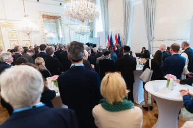 Am 15. April 2024 lud Bundesministerin Susanne Raab anlässlich des „Empfang zur Osterzeit“ zahlreiche Vertreter der Kirchen und Religionsgesellschaften in Österreich, ins Bundeskanzleramt ein.