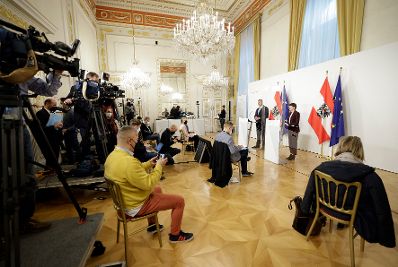 Am 15. März 2021 fand eine Pressekonferenz zur Neuaufstellung des Verfassungsschutzes in Österreich statt. Im Bild Bundesminister Karl Nehammer und Klubobfrau Sigrid Maurer.