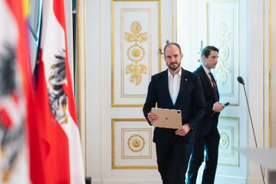 Am 07. Dezember 2022 nahm Staatssekretär Florian Tursky (im Bild) am Doorstep vor dem Ministerrat teil.