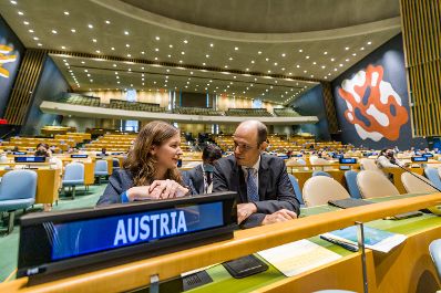 Am 6. Juni 2022 reiste Staatssekretärin Claudia Plakolm nach New York. Im Bild bei der UNO-Generalversammlung.