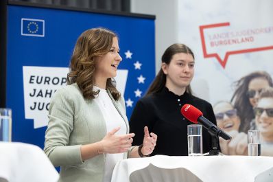 Am 10. Juni 2022 reiste Staatssekretärin Claudia Plakolm ins Burgenland. Im Bild bei der Pressekonferenz.