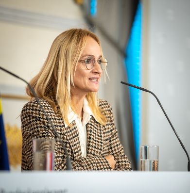 Am 20. Oktober 2022 fand eine Pressekonferenz zum Thema "Gesund aus der Krise" statt. Im Bild die Präsidentin des österreichischen Berufsverbandes für Psychotherapie Barbara Haid.