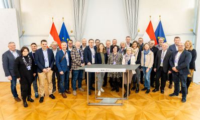 Am 11. Jänner 2024 empfing Staatssekretärin Claudia Plakolm eine Besuchergruppe der Pädagogischen Hochschule Oberösterreich im Bundeskanzleramt.