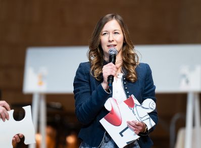 Am 24. März 2024 nahm Staatssekretärin Claudia Plakolm (im Bild) an den Feierlichkeiten zum 20 Jährigen Jubiläum der Österreichischen Blasmusikjugend teil.