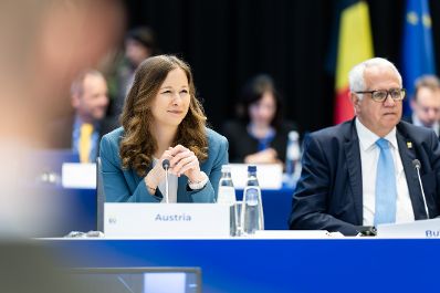 Am 12. April 2024 nahm Staatssekretärin Claudia Plakolm (im Bild) an der Informelle Tagung der Ministerinnen und Minister für Telekommunikation in Louvain-la-Neuve teil.