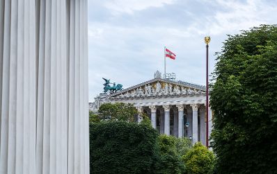 Österreichisches Parlament: Neoklassizistische Architektur, Denkmal, Sehenswürdigkeit, Stadtlandschaft